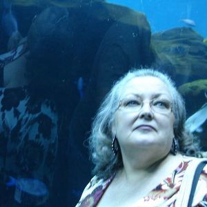 Meet your Posher, Carol